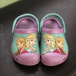 Frozen Crocs Toddler Girl size 8/9